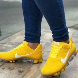 Nike Sneaker